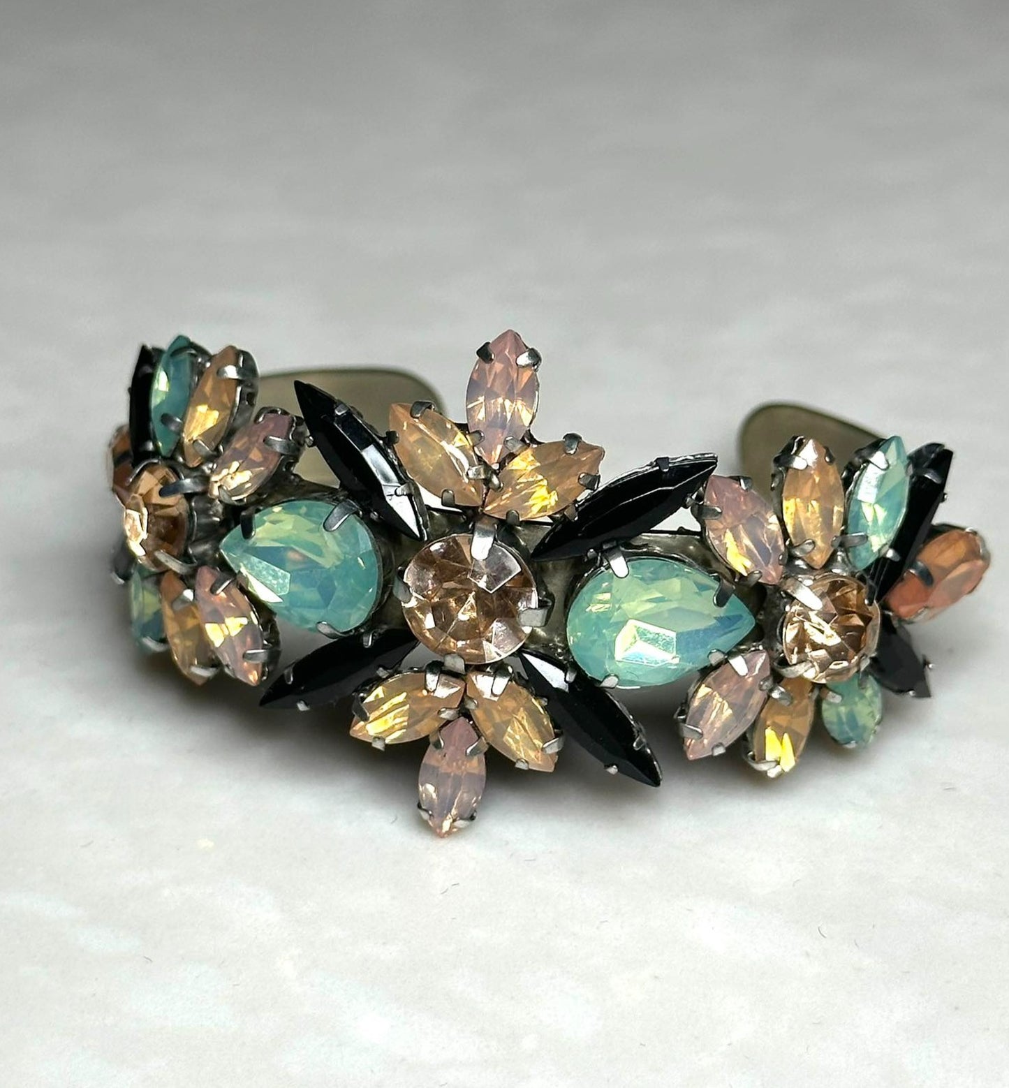 Armbönd - Queen Madrid